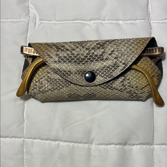 Vintage Tura Gold Cat-Eye Eyeglasses Mid-Century with Snakeskin Case - Picture 15 of 15